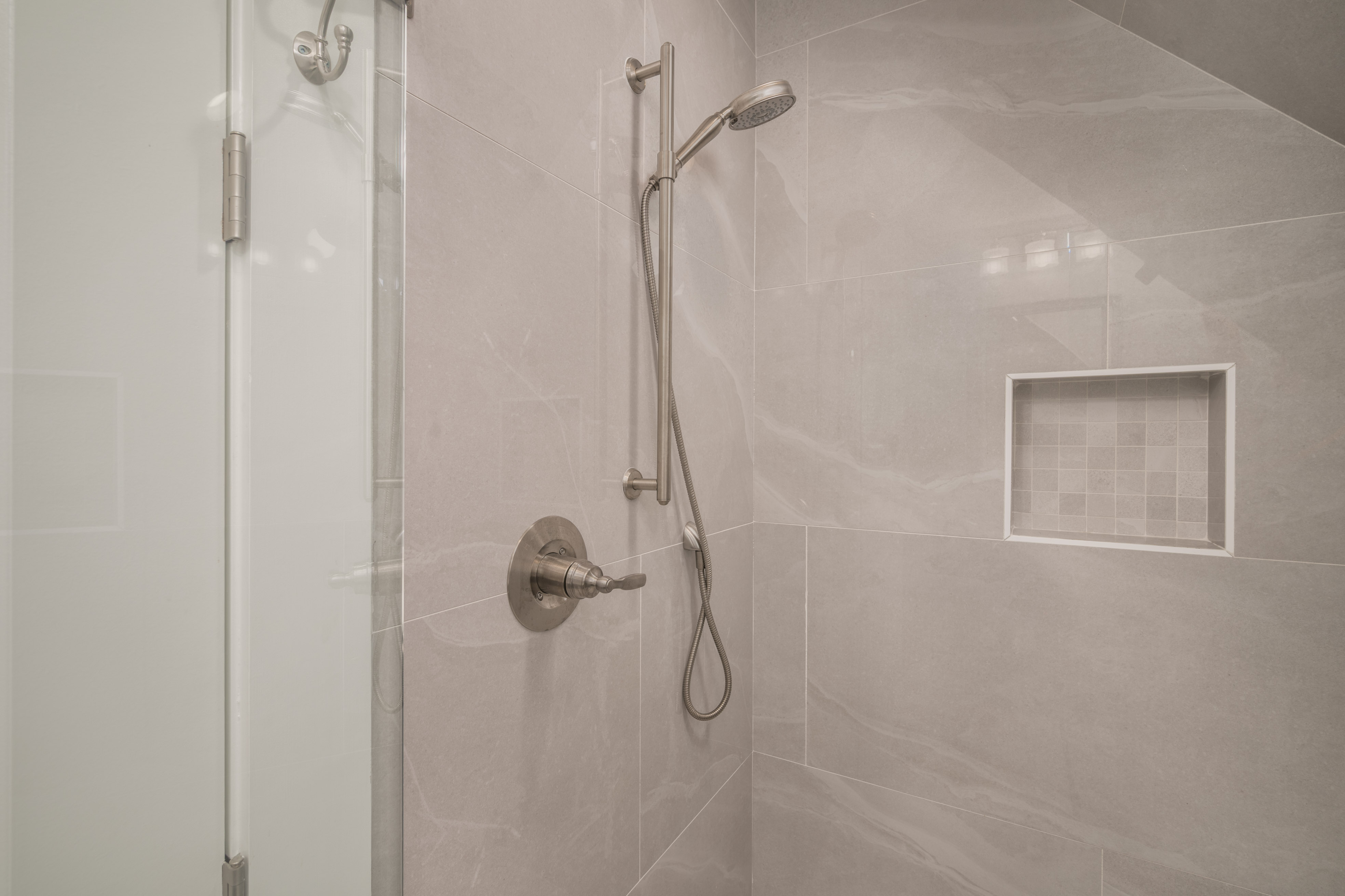 1100 Fox Bend image 48